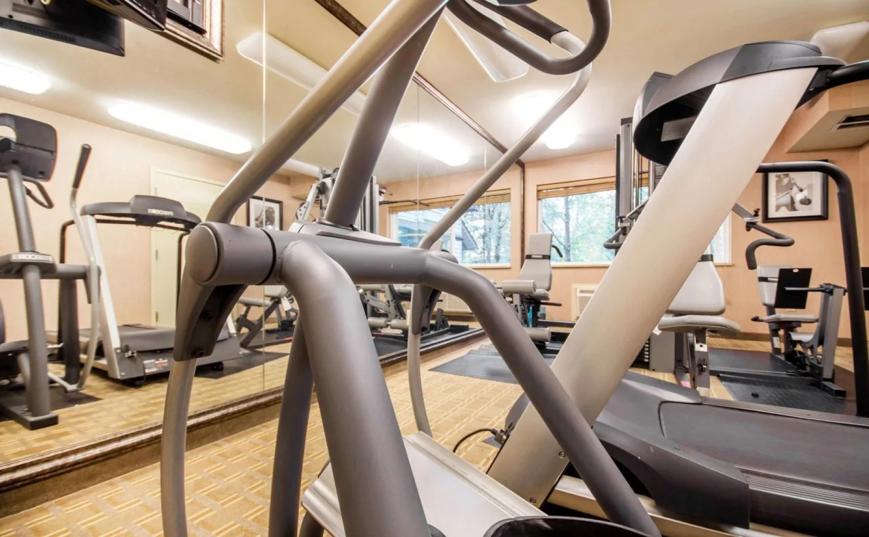 Quality Hotel & Suites Langley