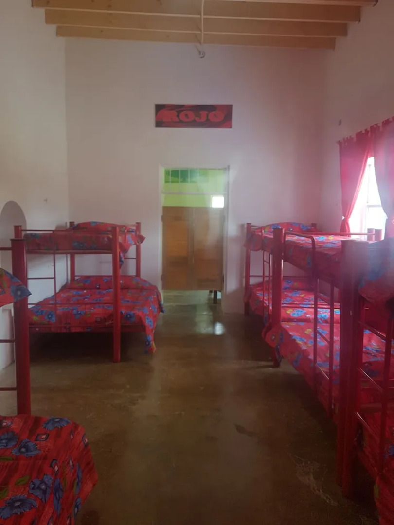 Hostal Bustamante - Hostel