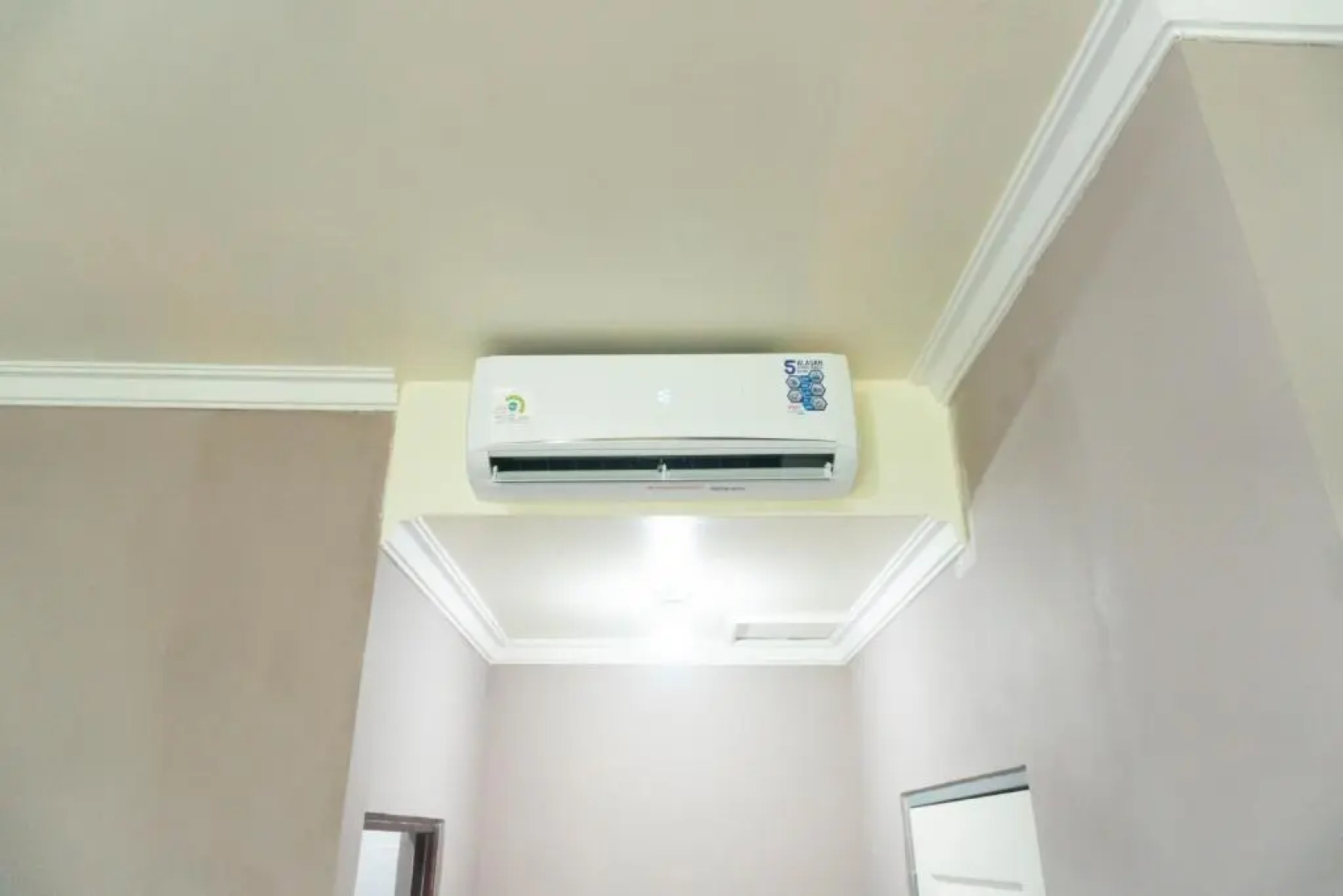 RedDoorz Syariah near Alun Alun Blitar