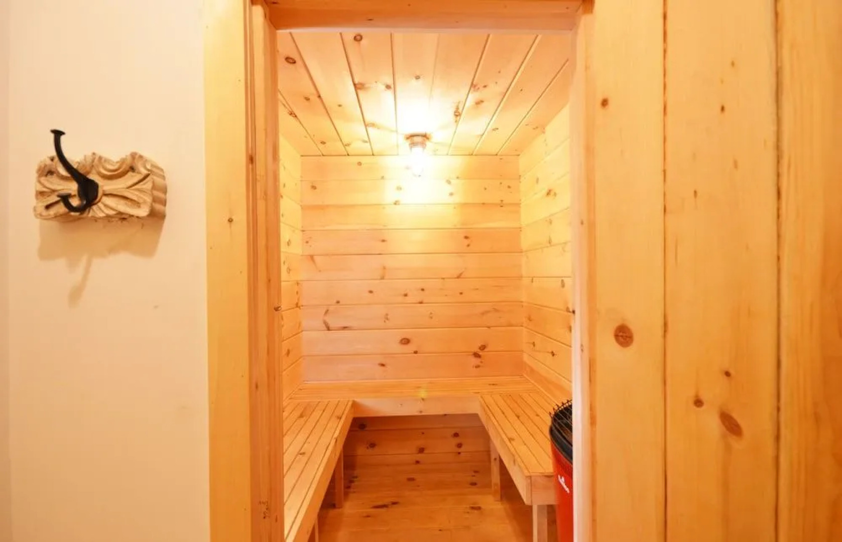 Lotus Mountain Retreat