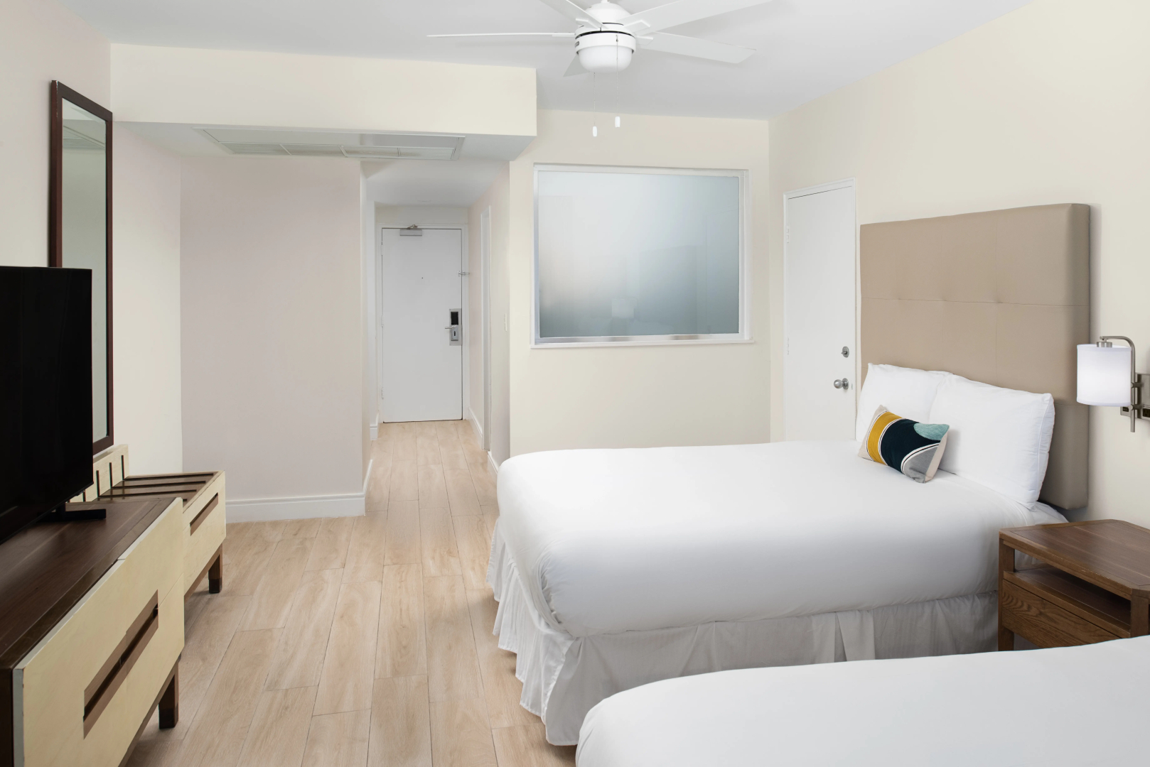 Sherry Frontenac Oceanfront Hotel