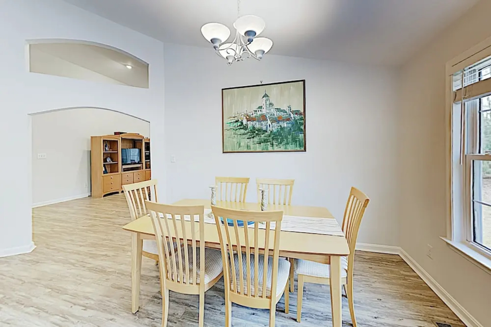 New Listing! Choice Getaway - 5 Pools & Beach Club 3 Bedroom Home