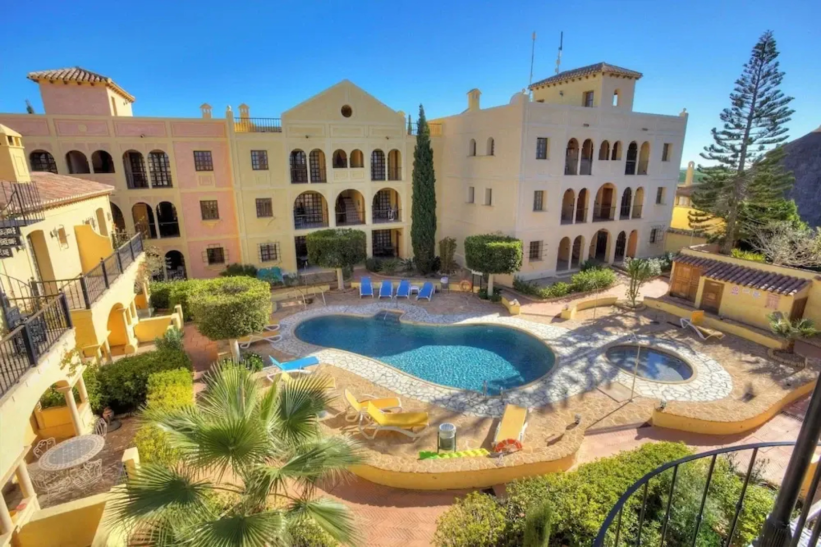 The Lodge - Desert Springs