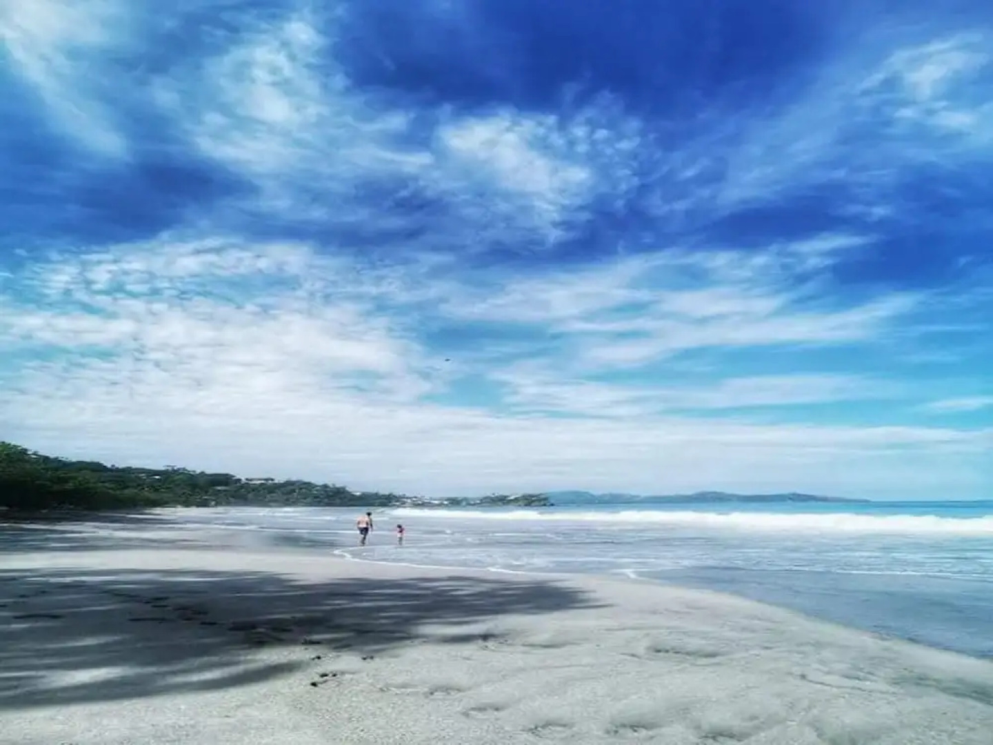 Modern Hillside Home with Sleek Interiors and Panoramic Poolside Views
