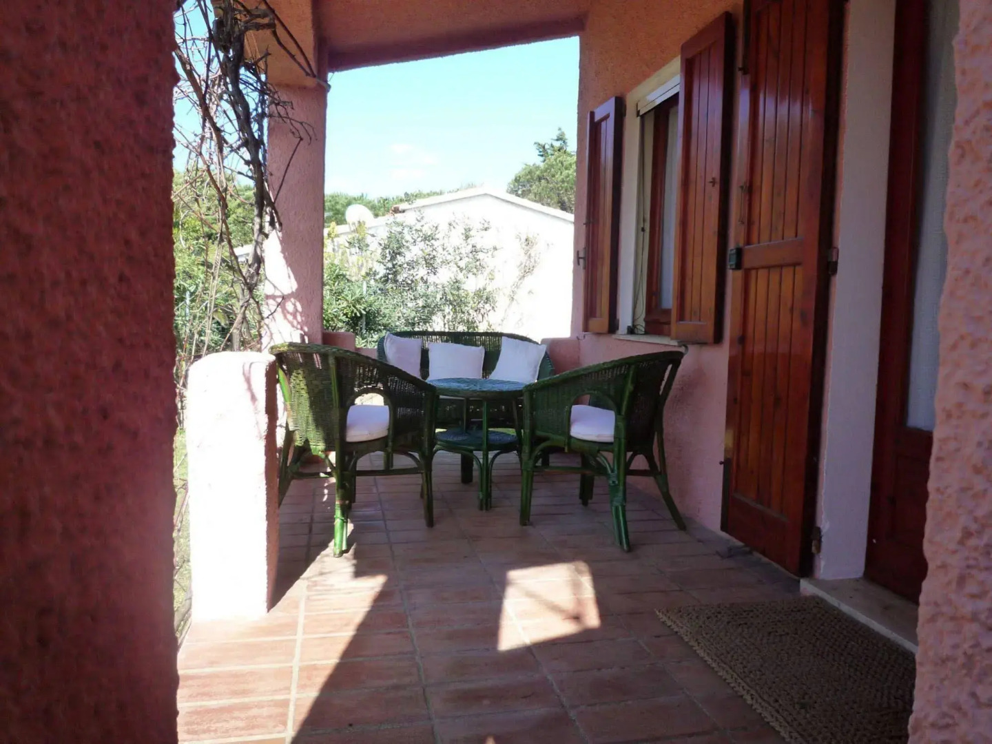 Villette Close Up Rena Majore