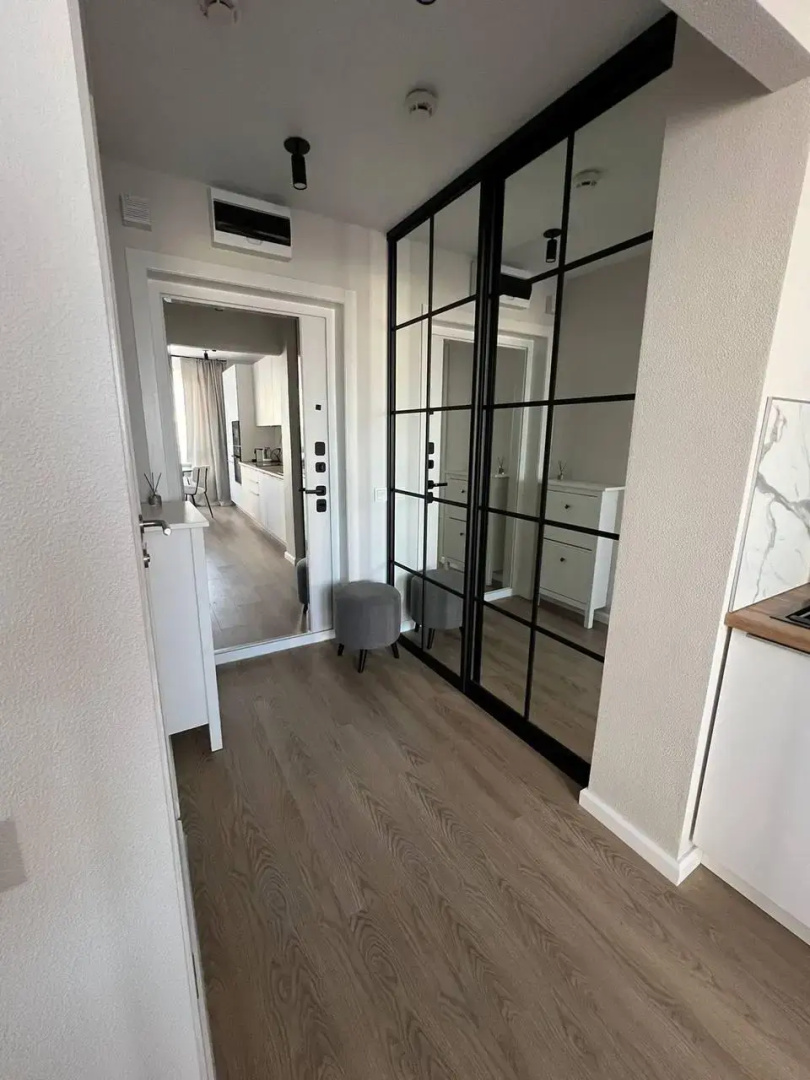 Sunmarine apartments (Санмарин апартментс) на улице Малая Очаковская 4а к2