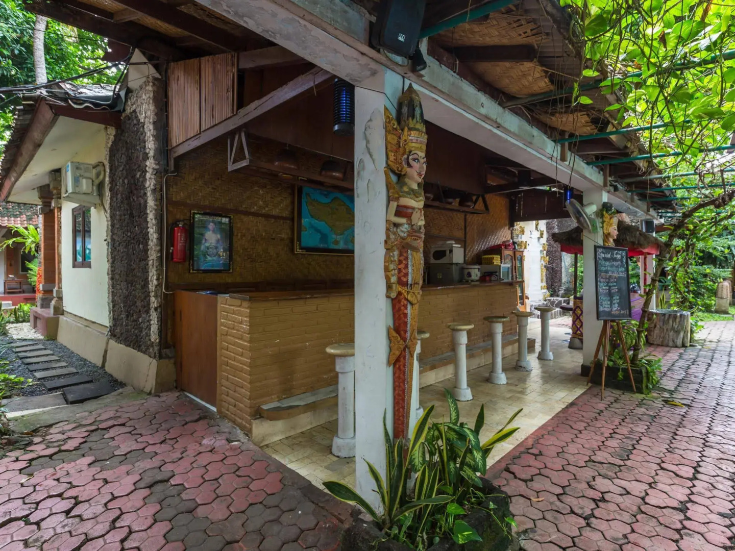 Puri Wisata Balinese Style Hotel