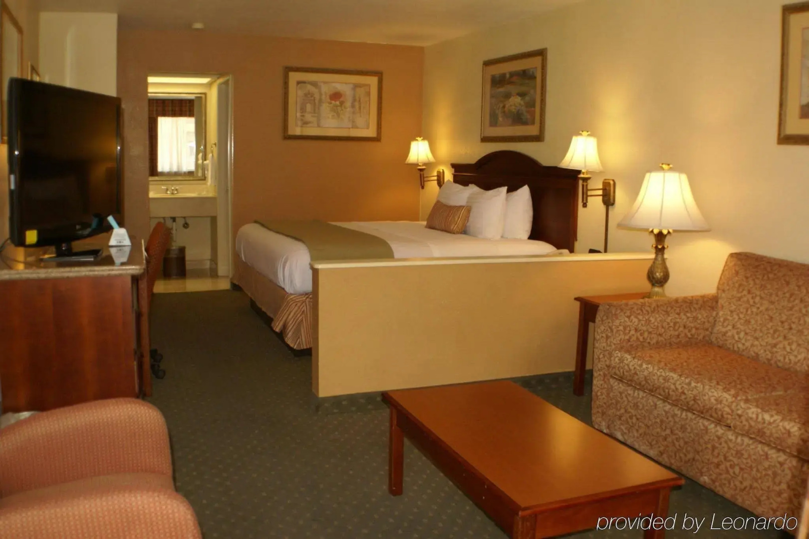 Econo Lodge Inn & Suites Eagle Pass