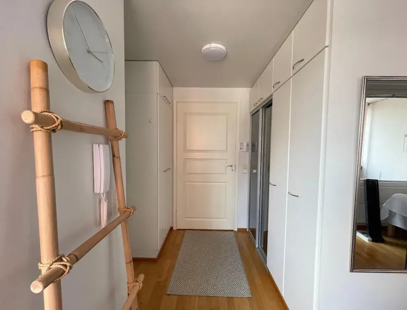 Kotimaailma KotiyksiöSeponk saunalla