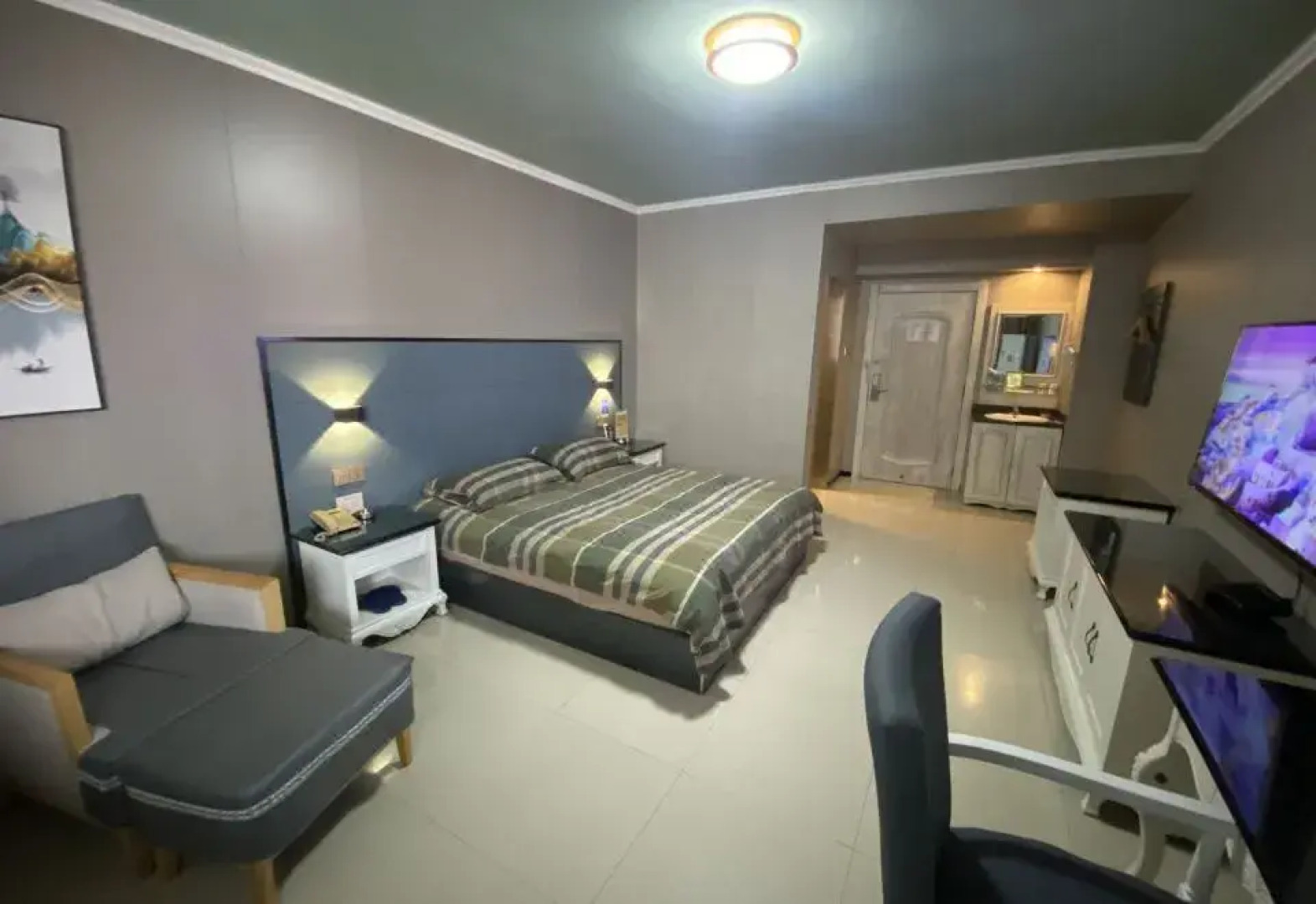 Milan Apartment (Zhumadian Haiyun Branch)