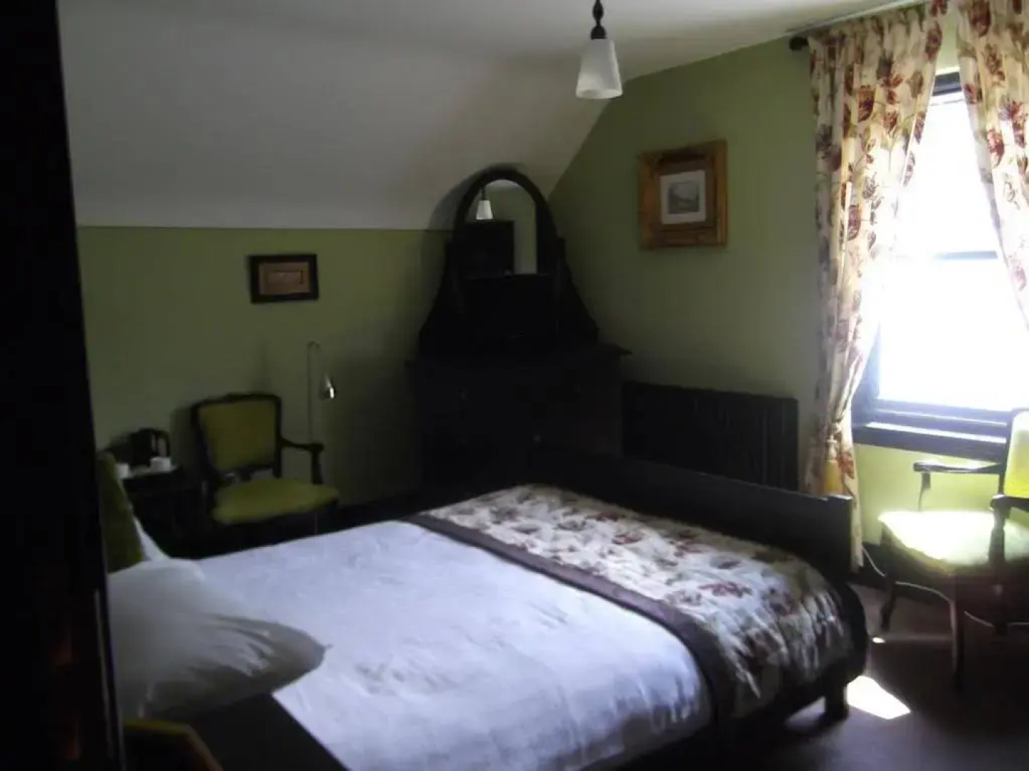 Knockninny Country House & Marina