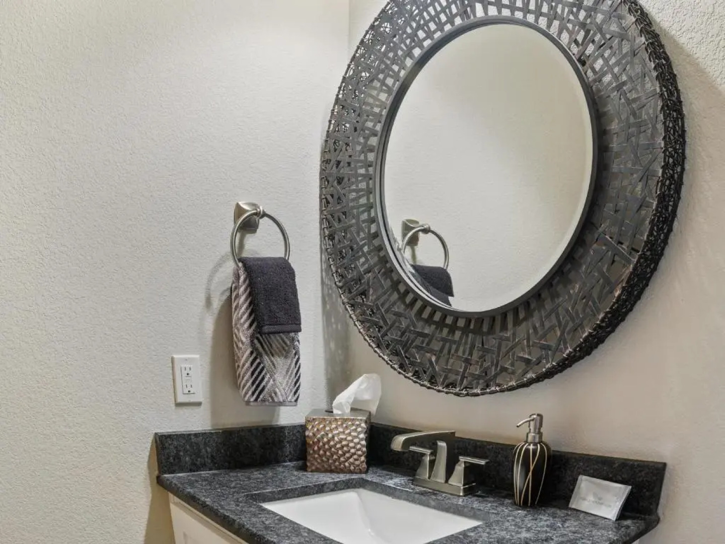 Hill Country Home with Covered Outdoor Patio and Fenced Yard