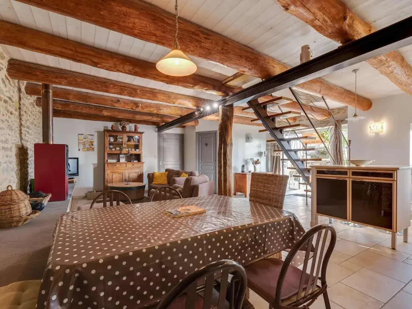 Charming Holiday Home in Saint-beauzire Near Forest