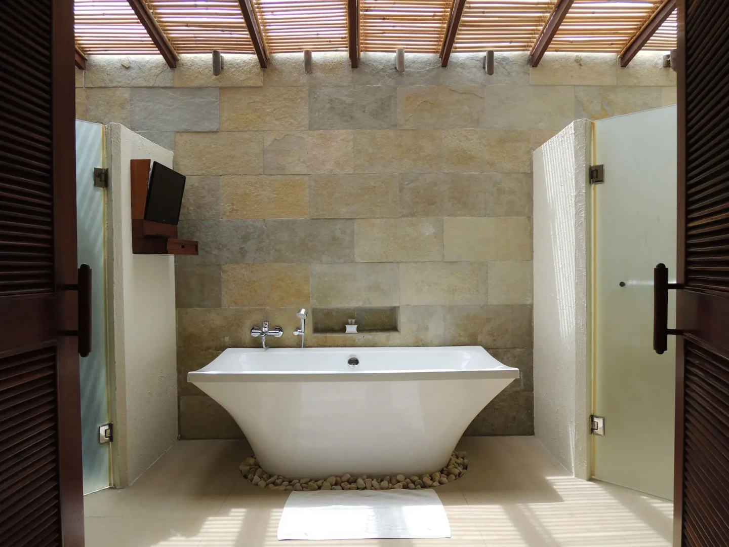 Bluewater Sumilon Island Resort