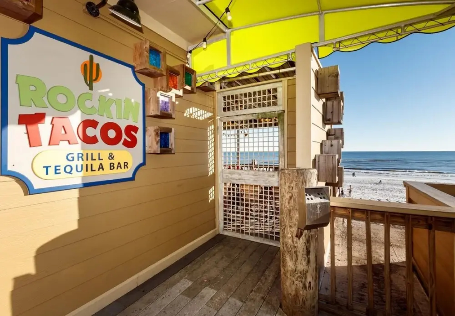 Island Echos 3L by RedAwning