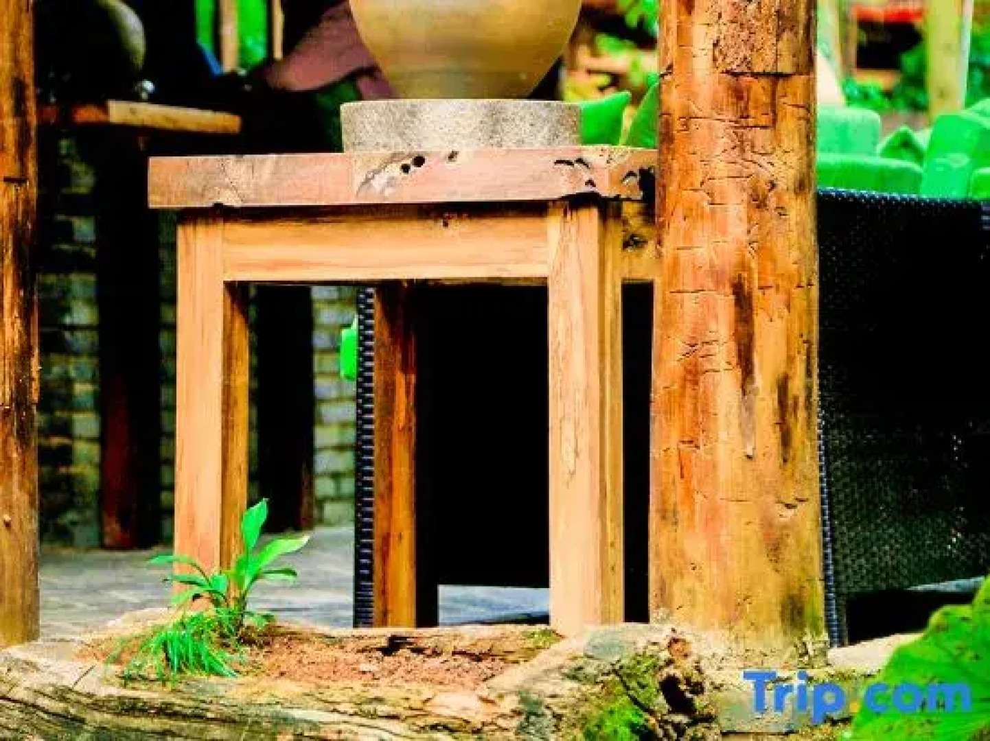 Tung lei small courtyard home