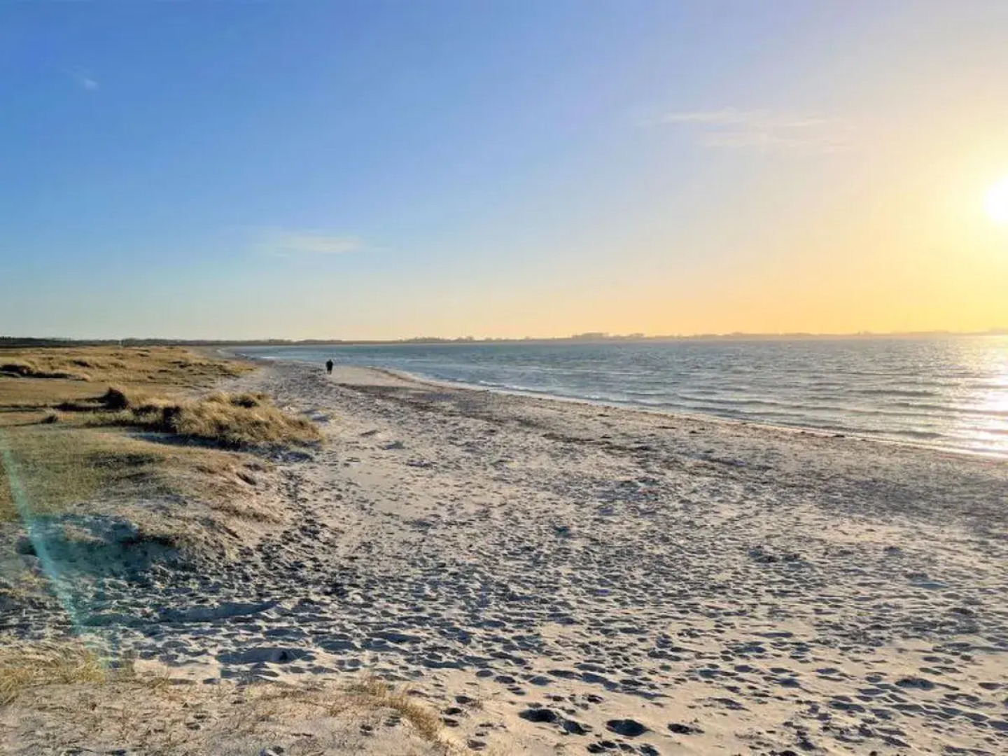 "Gregor" - 300m from the sea in Sealand