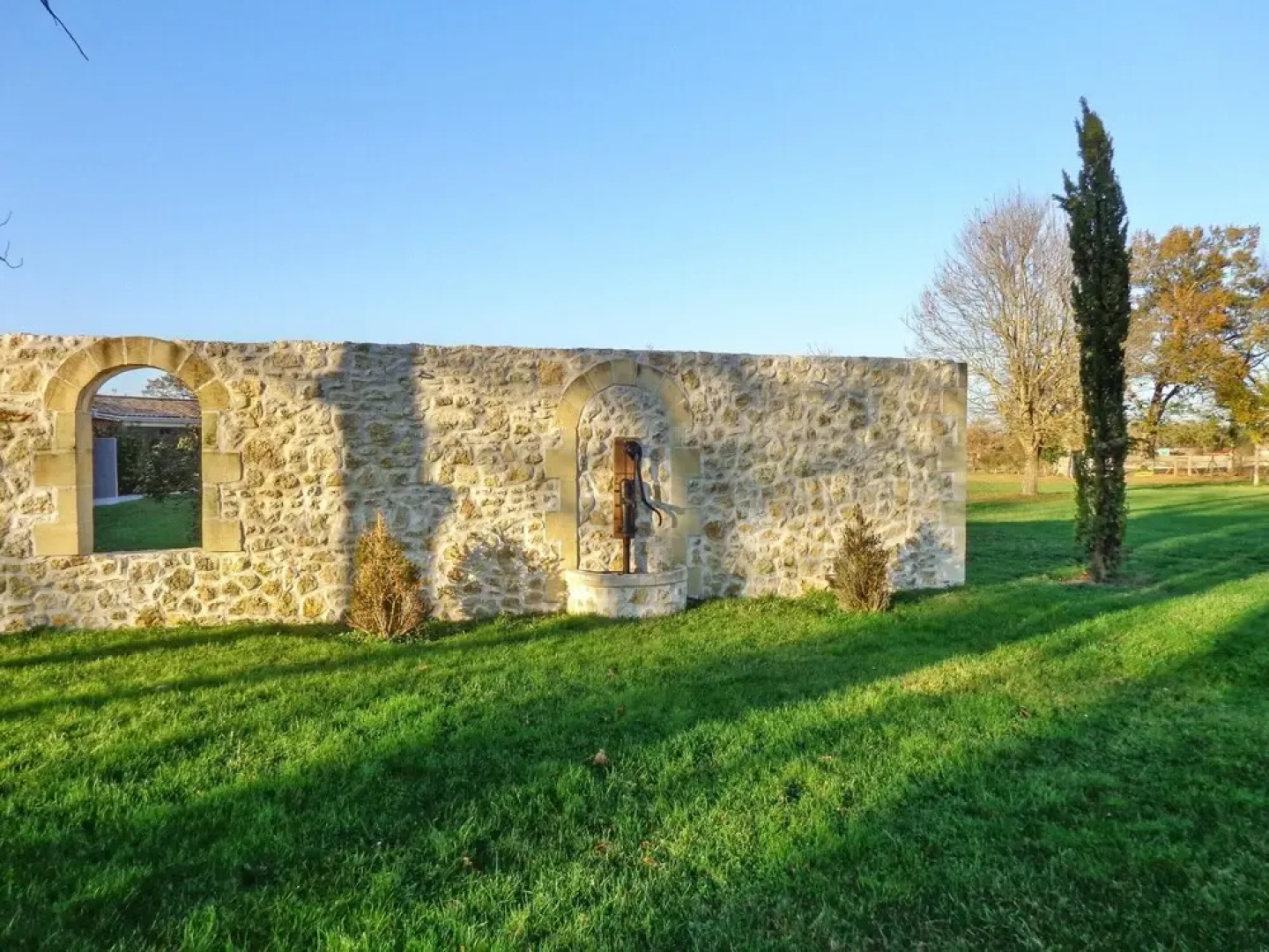 Villa With 5 Bedrooms in Saint-germain-d'esteuil, With Private Pool, Enclosed Garden and Wifi - 20 km From the Beach