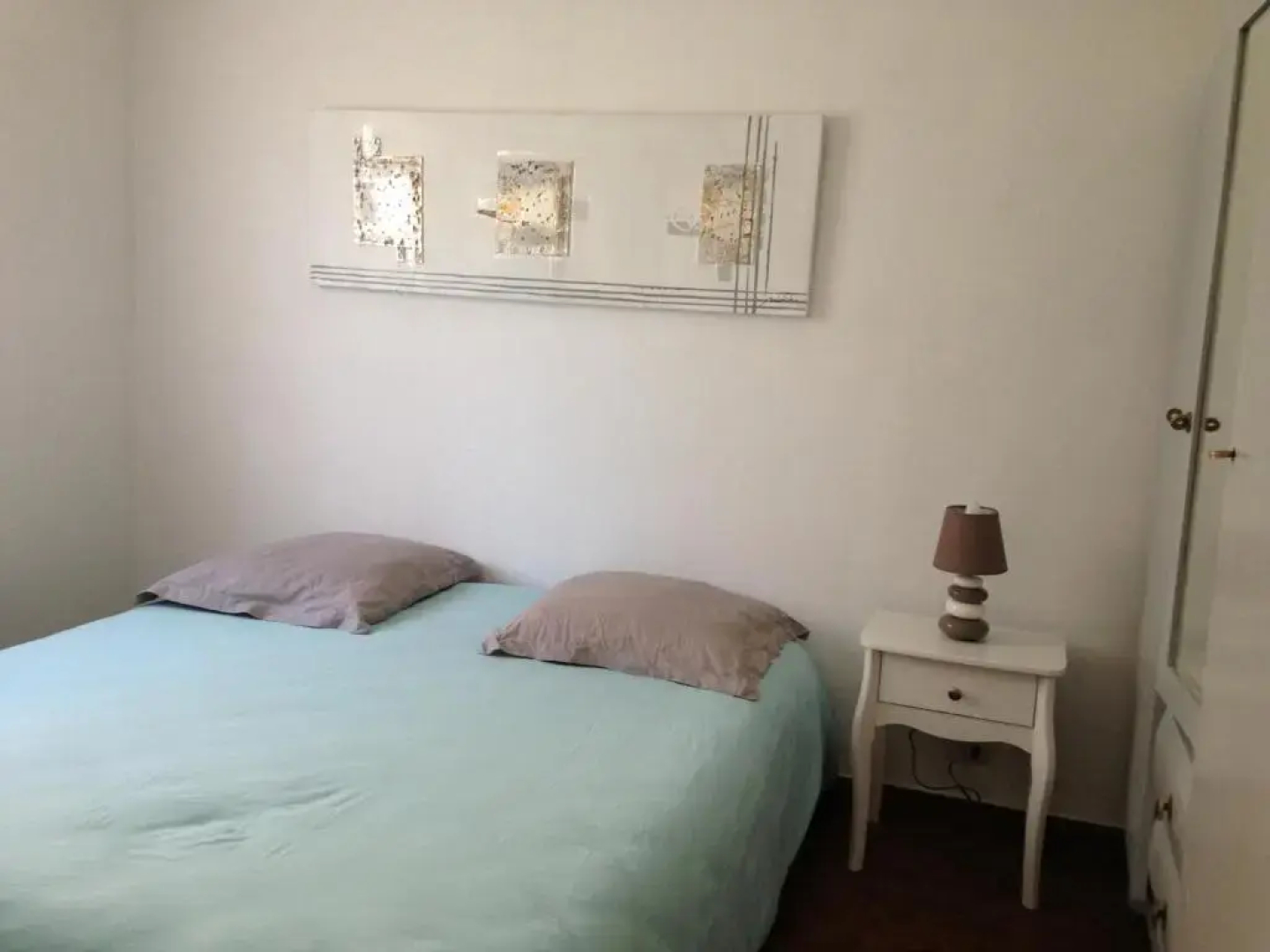 Très bel appartement T2 de 65 m2 avec terrasse vue sur port.