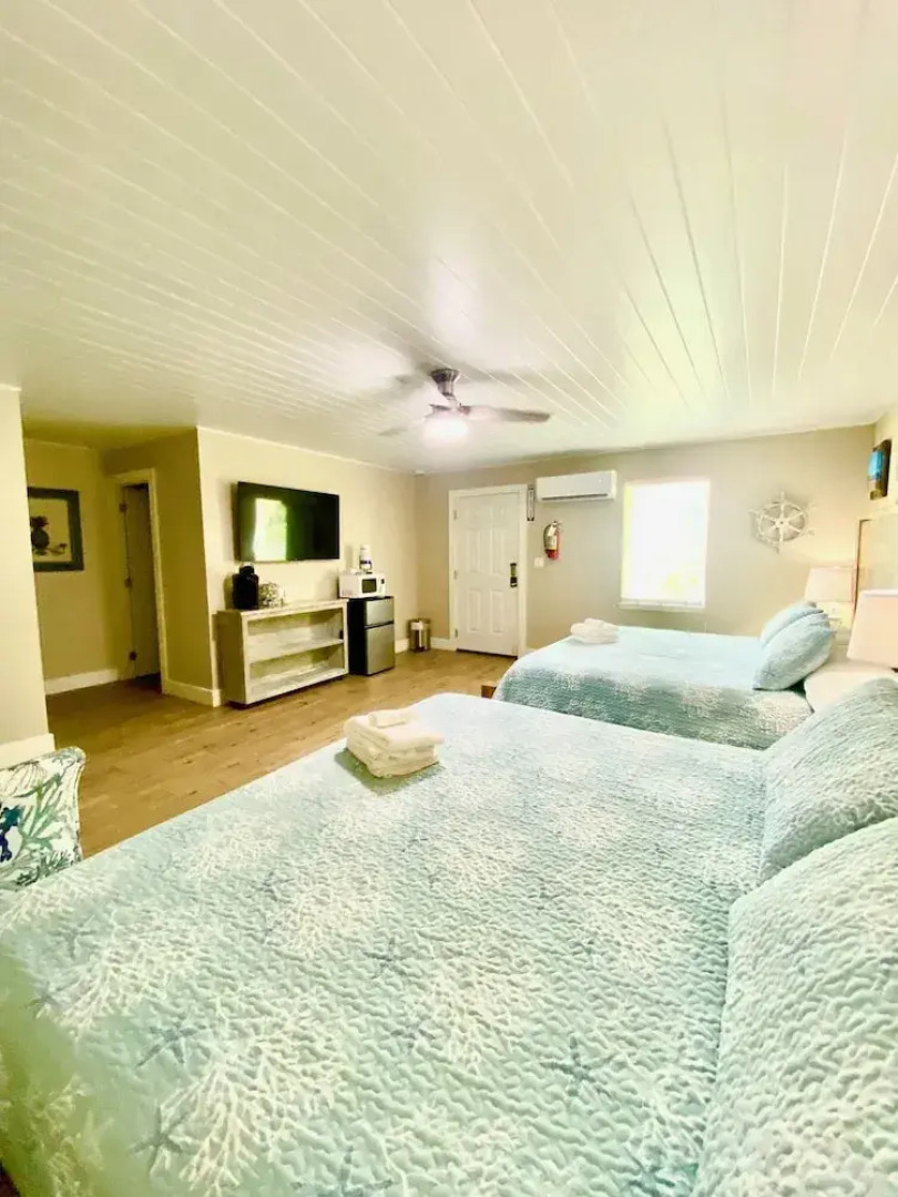 Coast Oaks Cottage 4 1 Bedroom Cottage by RedAwning