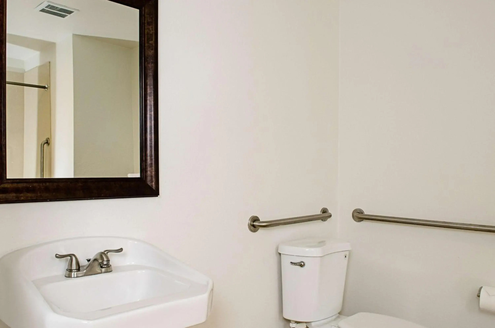 Motel 6 Modesto, CA - Downtown