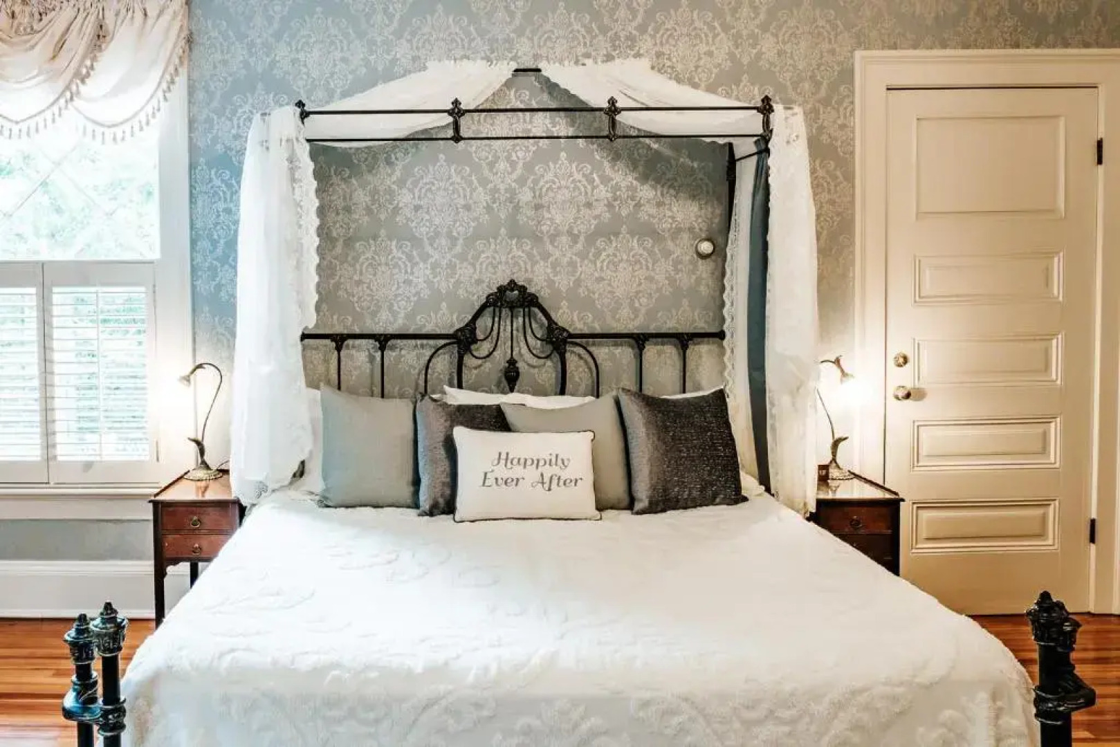 Heritage House Bed & Breakfast - Boutique Adults-Only Inn