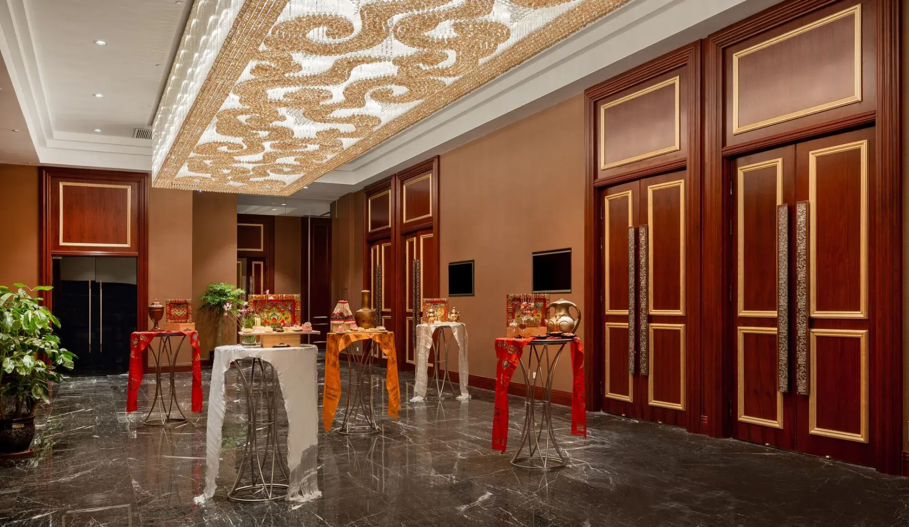 Intercontinental Resort Lhasa Paradise by IHG