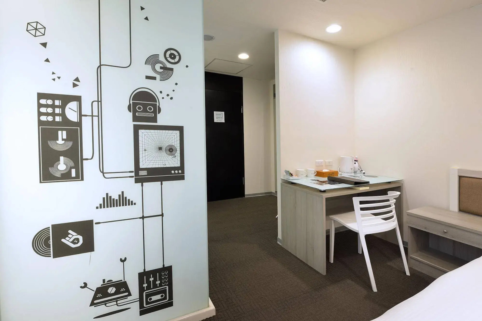 OLAH Poshtel - Taichung Station