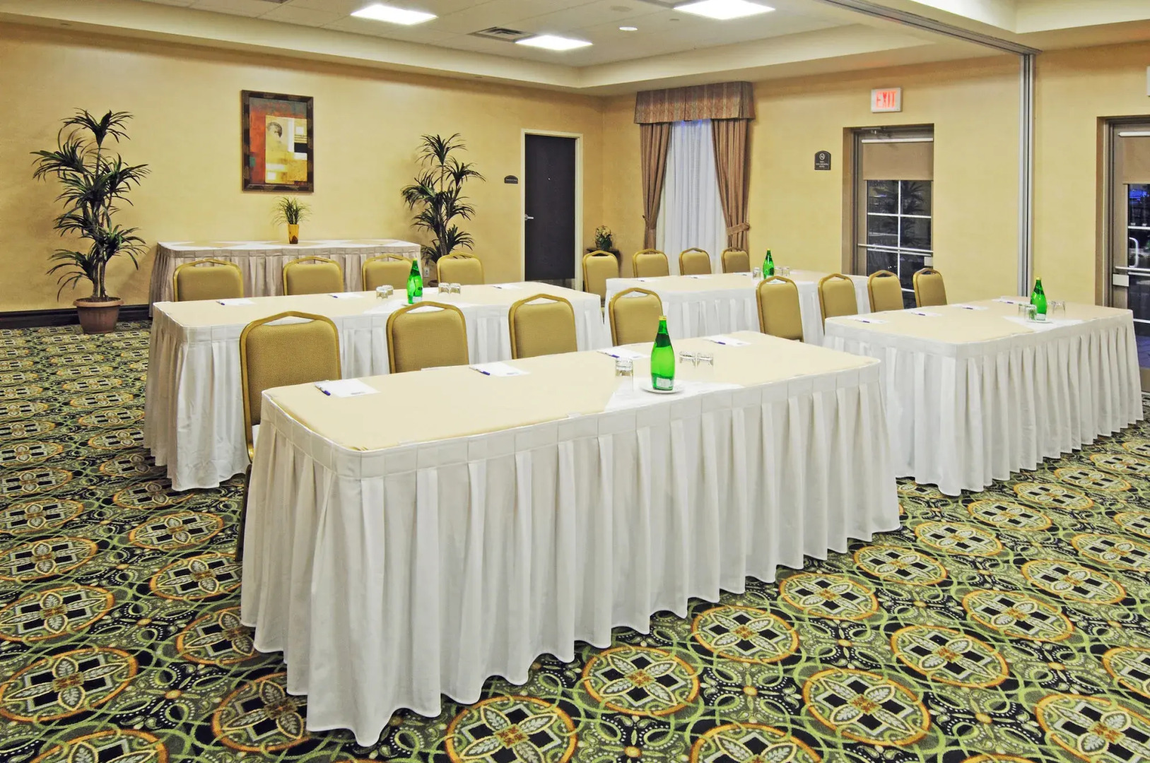 Holiday Inn Express & Suites North Bay by IHG