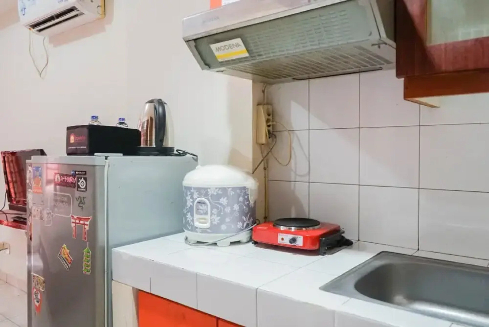 Comfy Studio Apartment at Margonda Residence 2 By Travelio