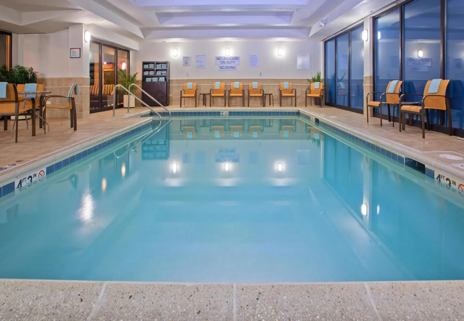 Courtyard by Marriott Chicago Midway Airport