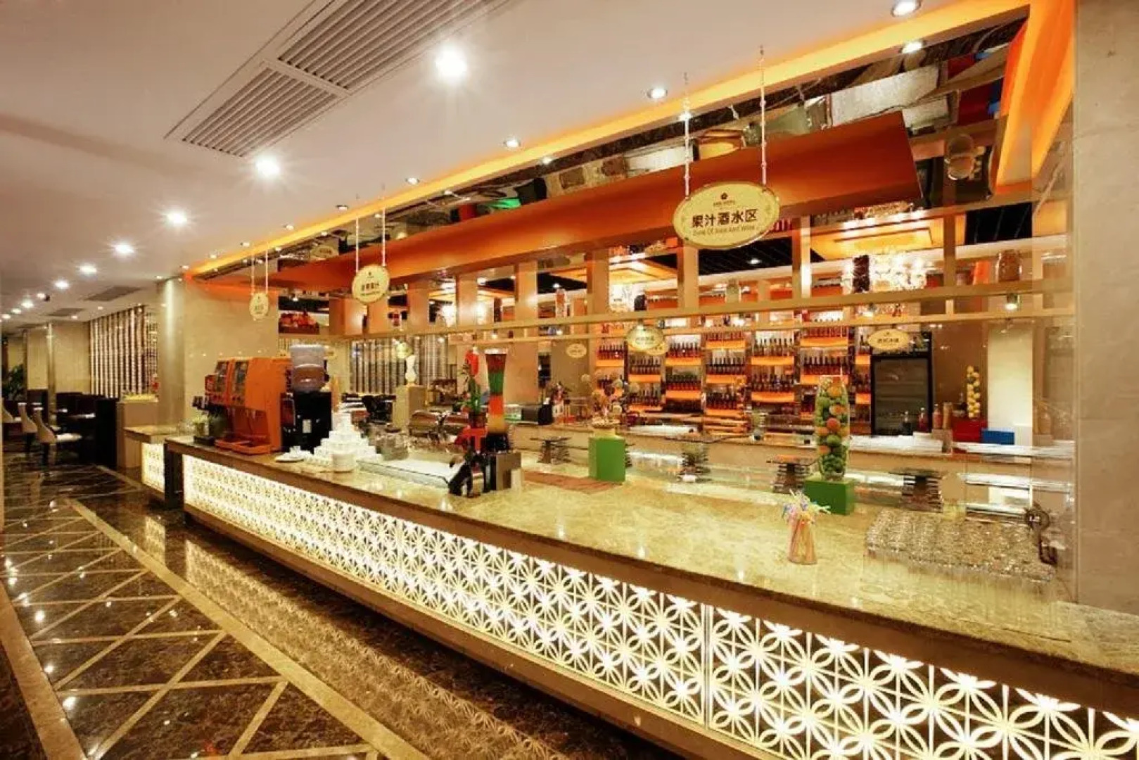 Golden Splendid Hotel Gynn