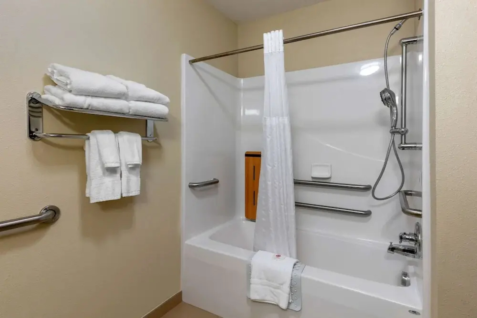 Comfort Inn & Suites Marion I-57