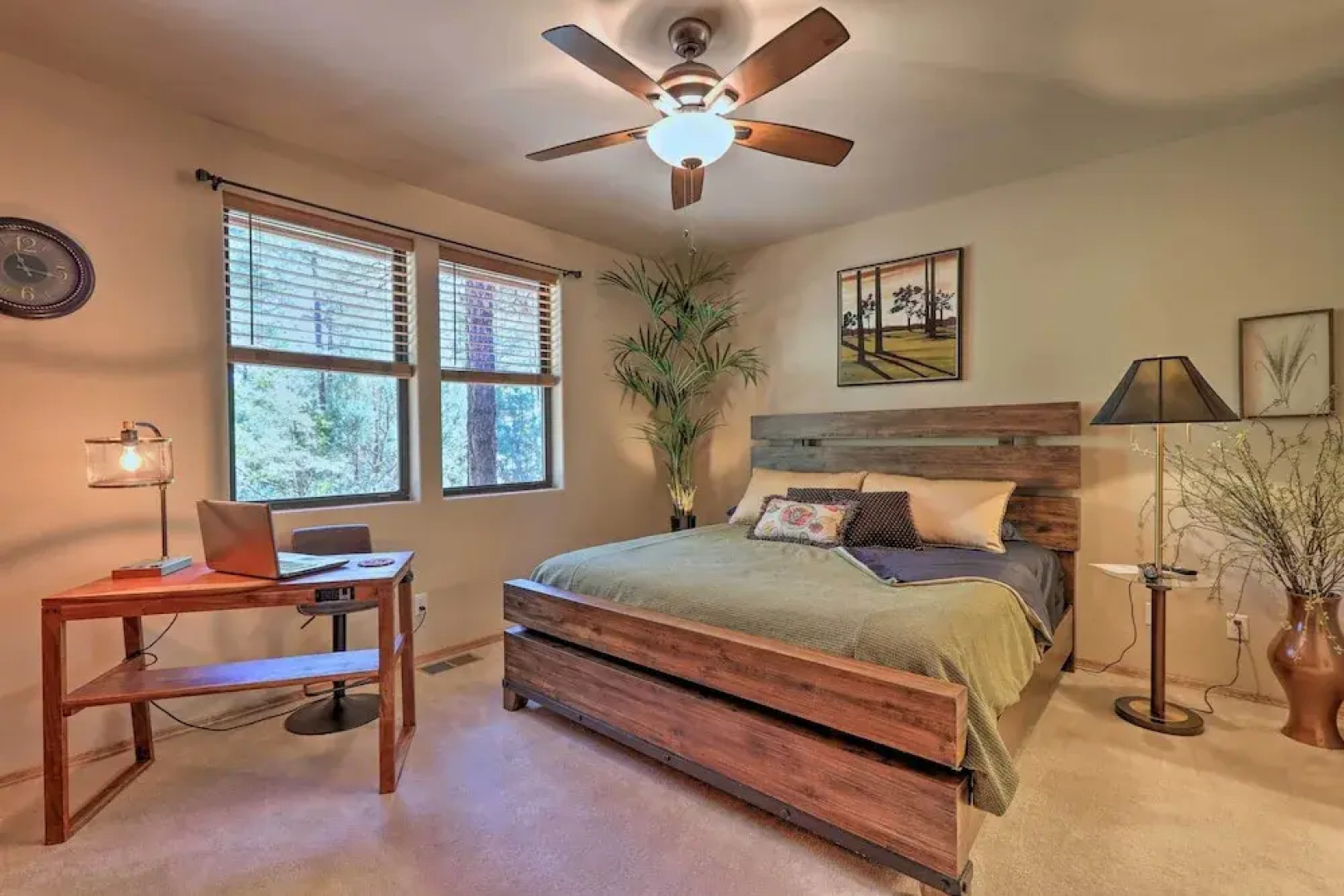 Pet-friendly Show Low Townhome w/ Deck & Grill!