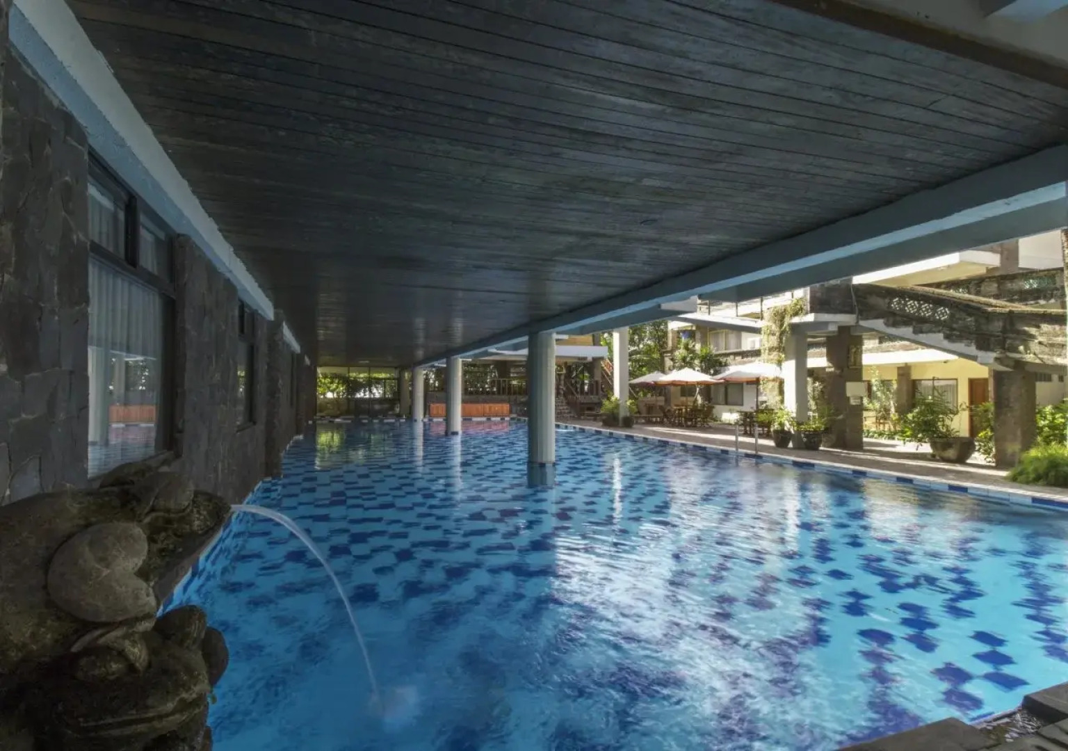 Отель Melasti Kuta Beach Hotel and Spa