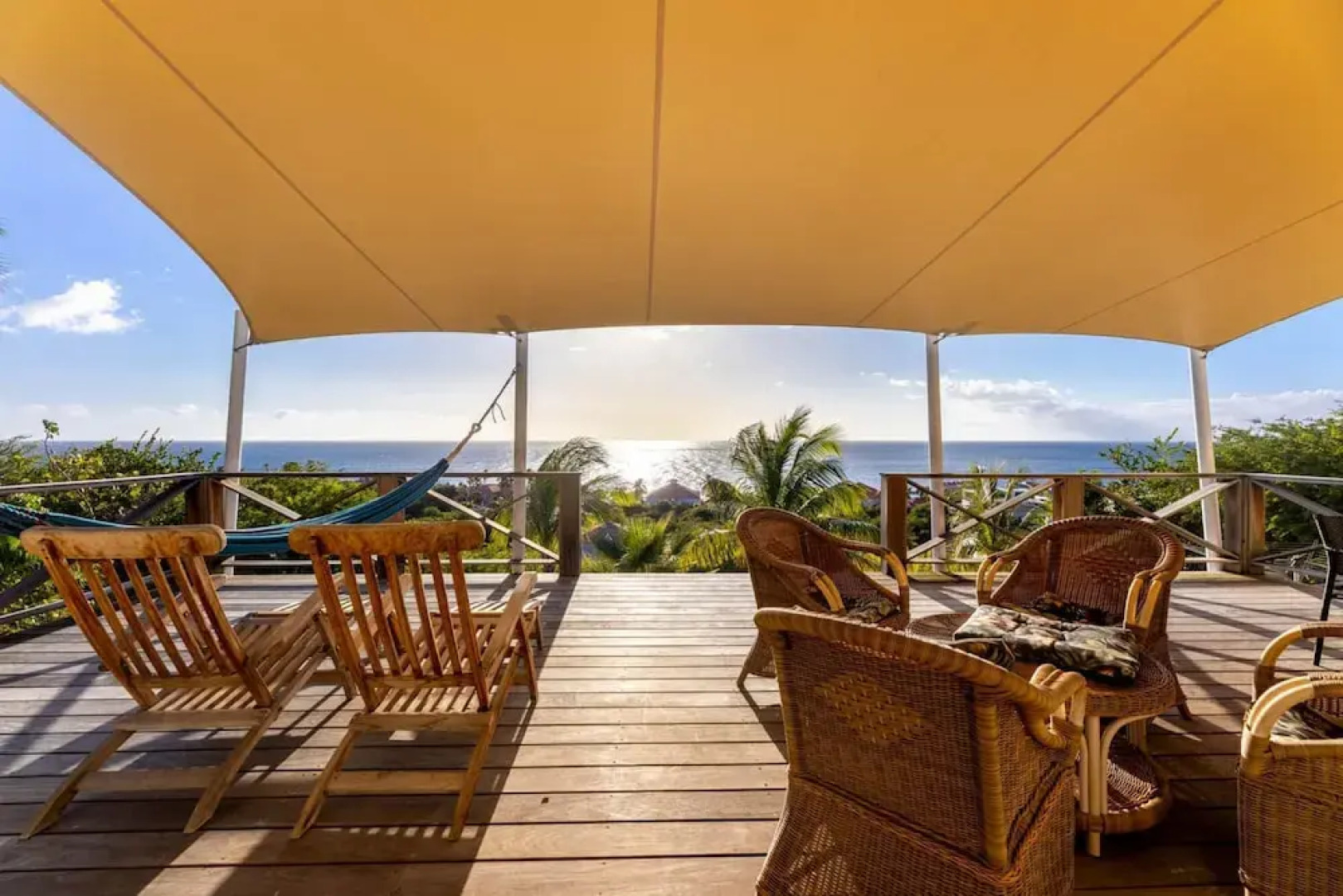 Spacious Bright Villa - Spectacular Ocean Views Private Pool