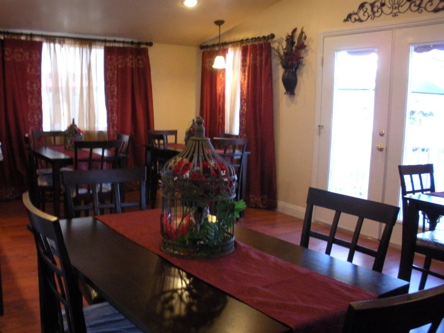 Travel Inn And Suites