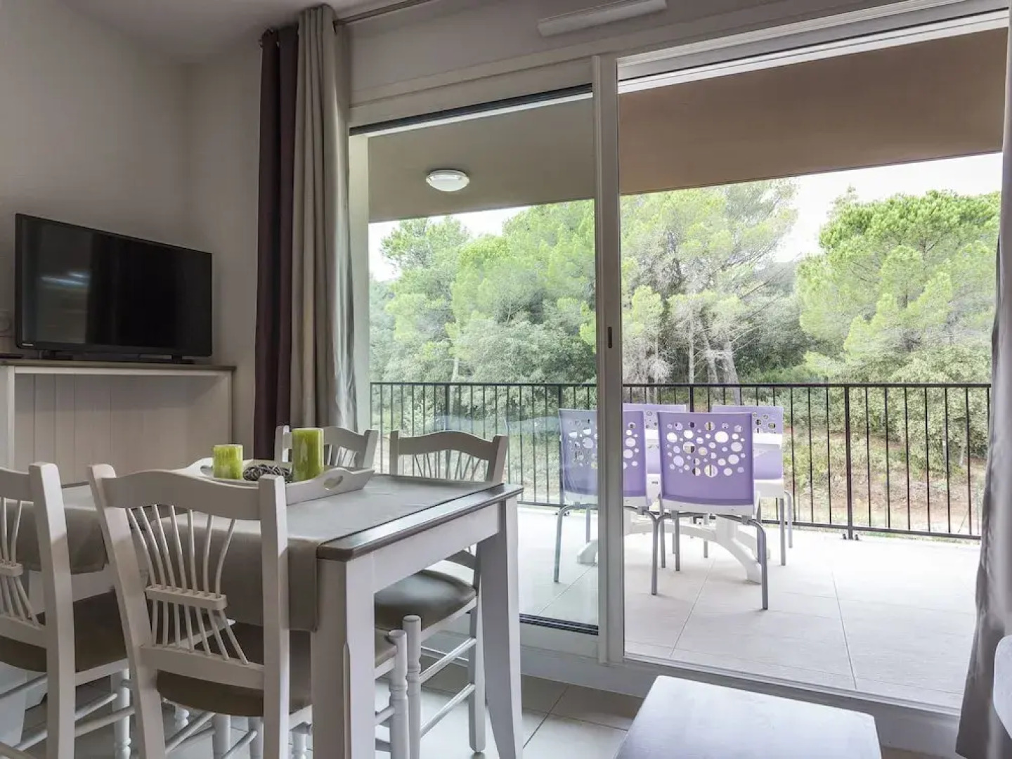 Modern and comfortable apartment near the Pont du Gard