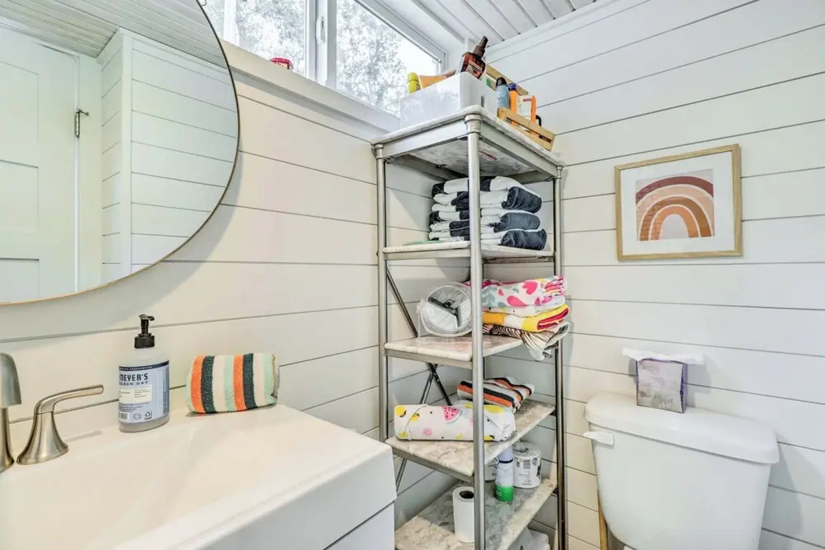 Updated Texas Tiny Home Rental on Lake Travis