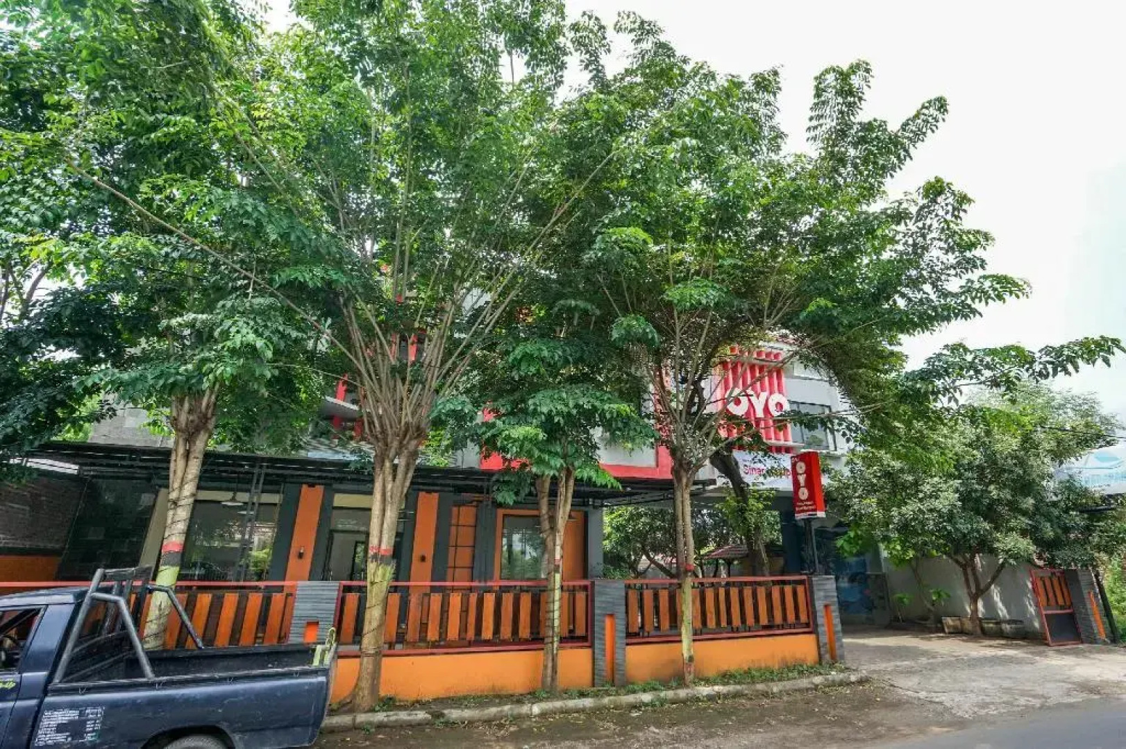 OYO 587 Penginapan Sinar Harapan