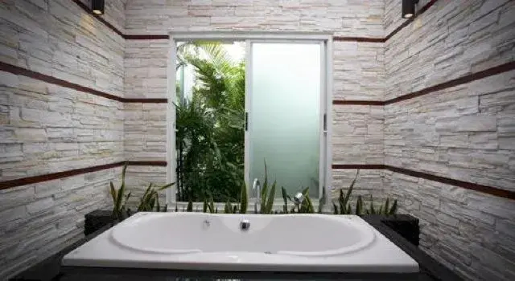 Tachawan Resort & Restaurant
