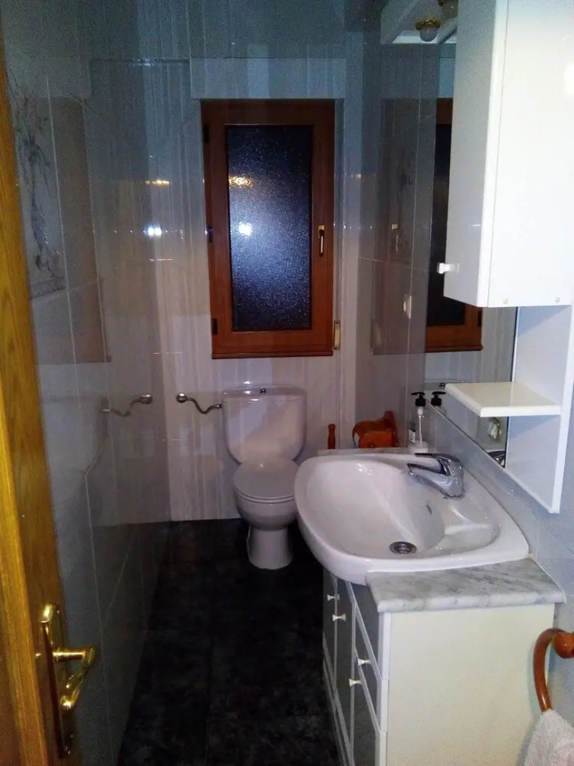 House With 3 Bedrooms in Casalarreina - 30 km From the Slopes