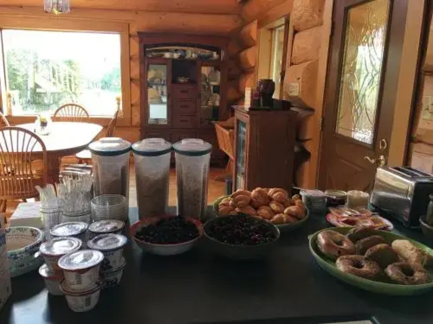 Sawing Logzz Bed and Breakfast