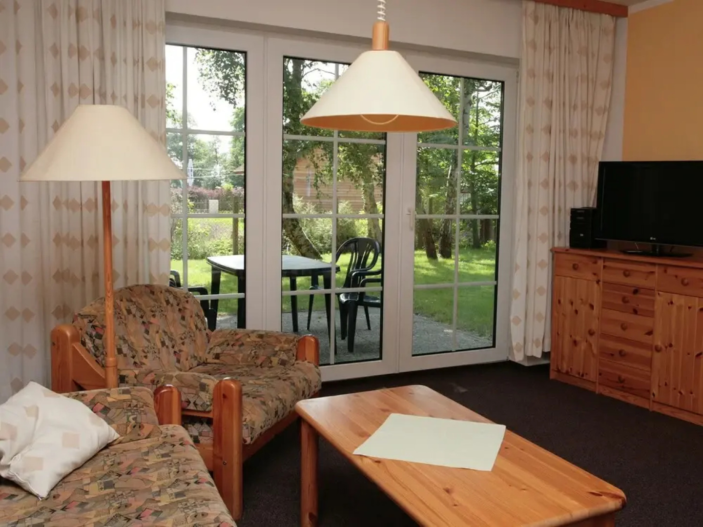 Delightful Holiday Home in Dierhagen Strand With Terrace