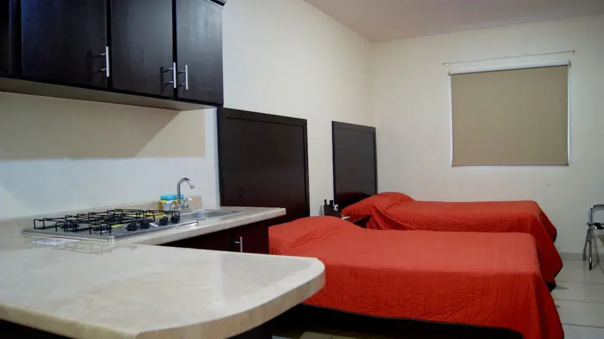 Hgen Room & Suites