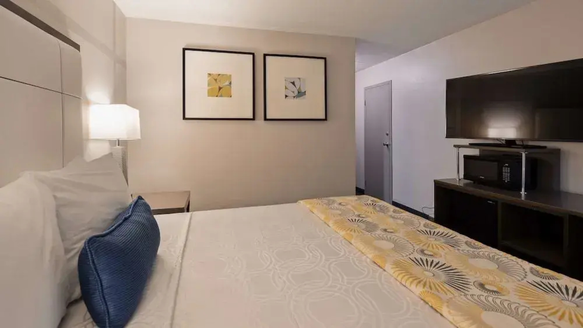 B/W Plus Columbia River Hotel & Conference Ctr