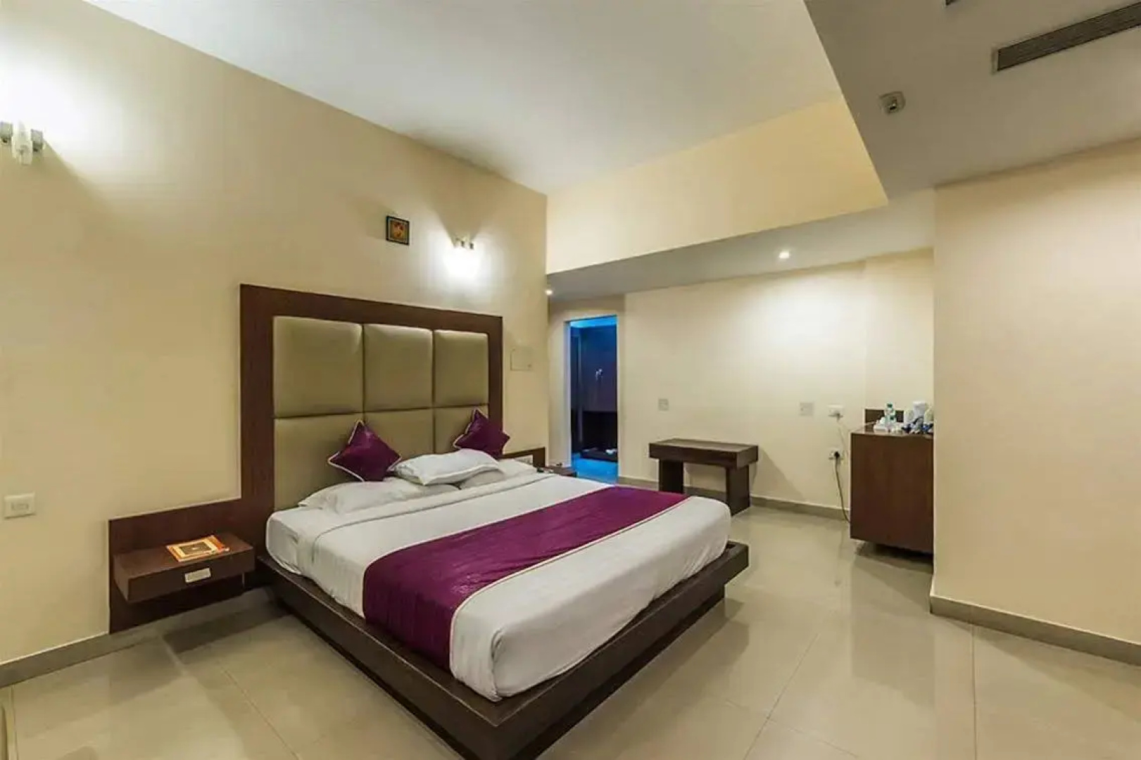 The Contour Hotel