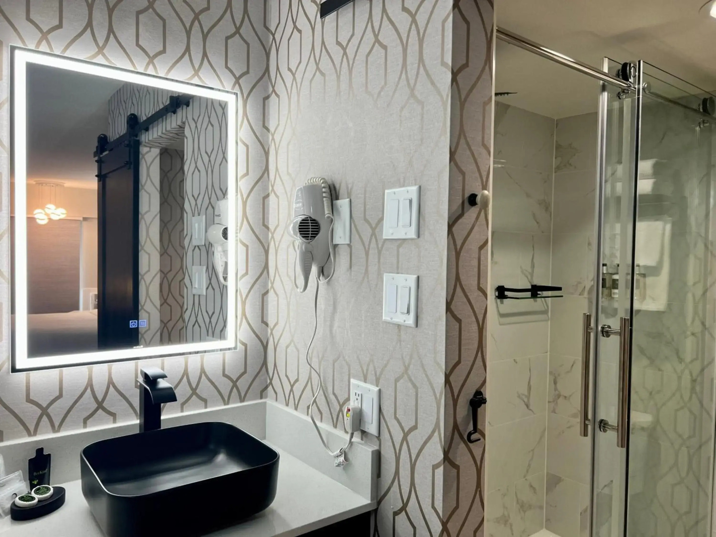 The Vic, an Ascend Collection Hotel