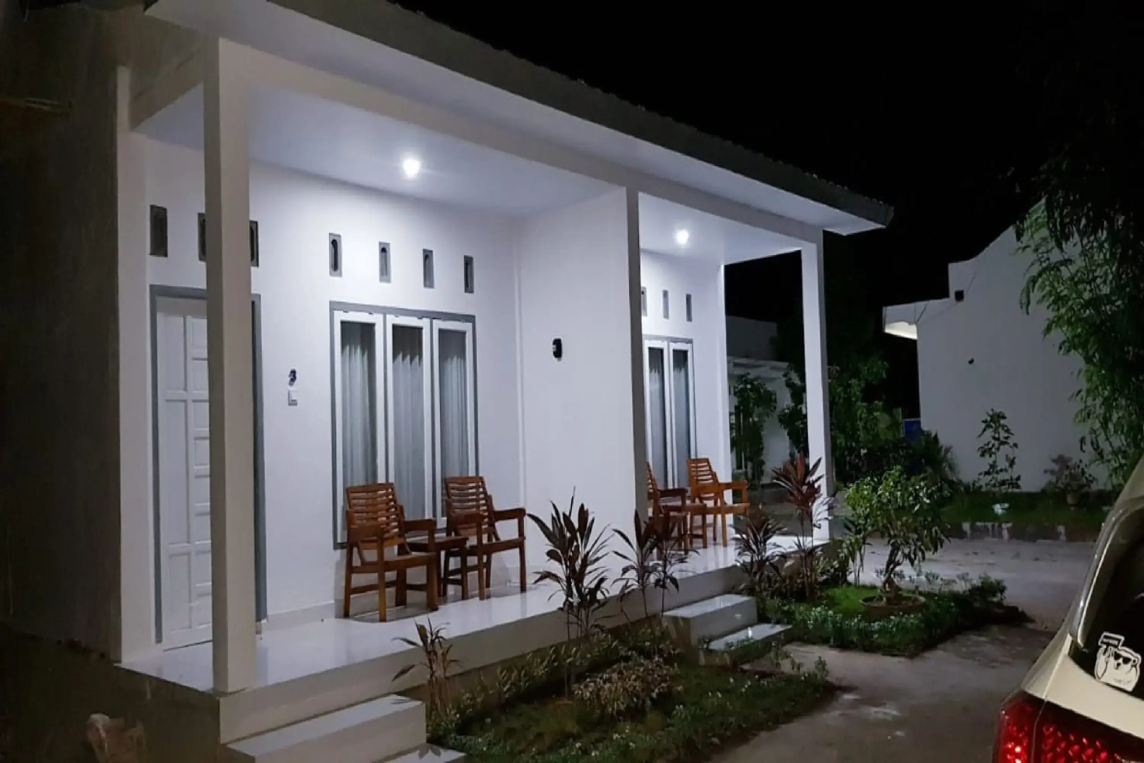 RedDoorz near Pantai Timba Batu Lombok