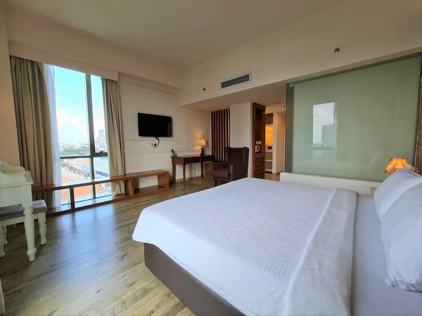 Swan Garden Hotel